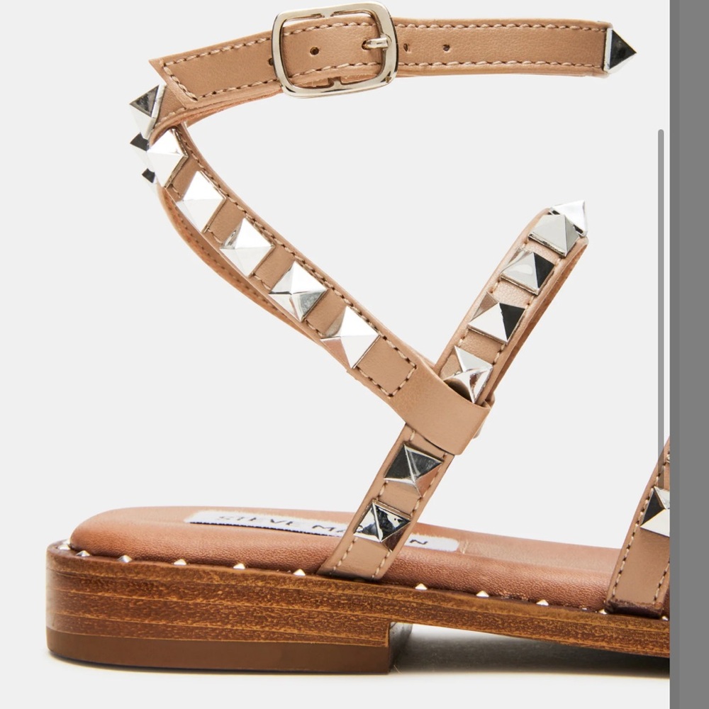 Steve Madden travel tan rockstud sandals — 6 - Picture 3 of 9